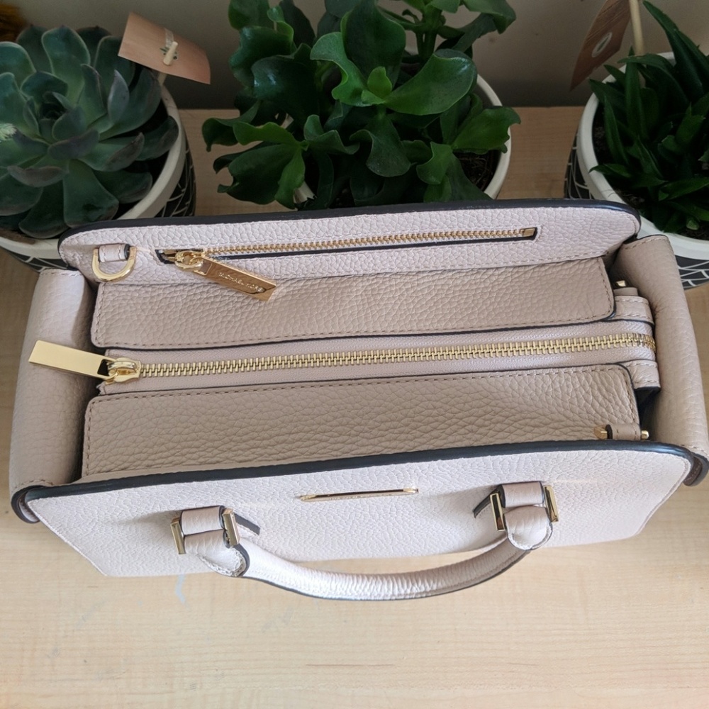 Michael kors crossbody bag - Picture 3 of 8